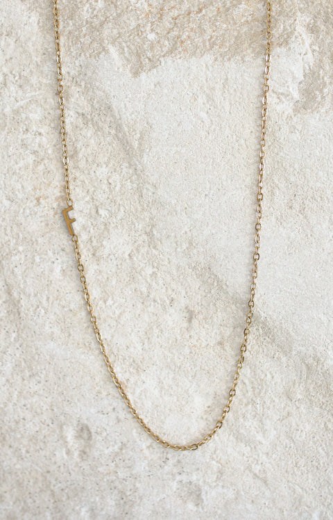 Collana lettera F