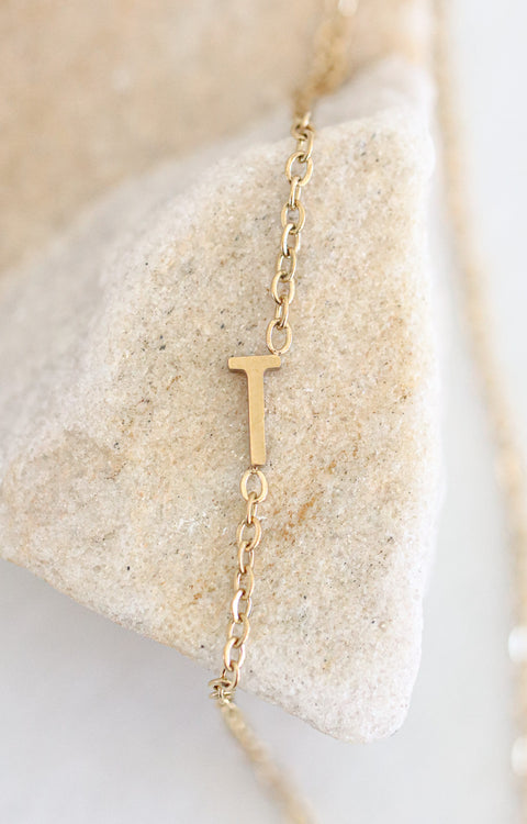Collana lettera T