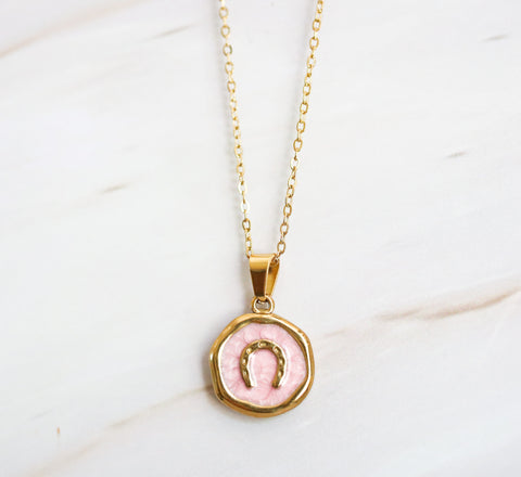 Collana ferro di cavallo